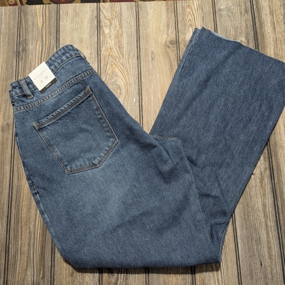 #1 Hustle N Holla Natalia Size 12 Low Rise Modern Flare Fit NWT - Picture 2 of 12
